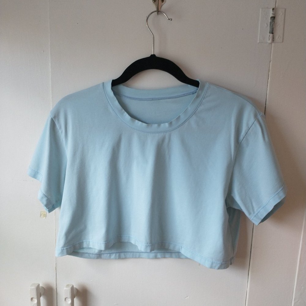 NVGTN Crop top tee shirt Size Small